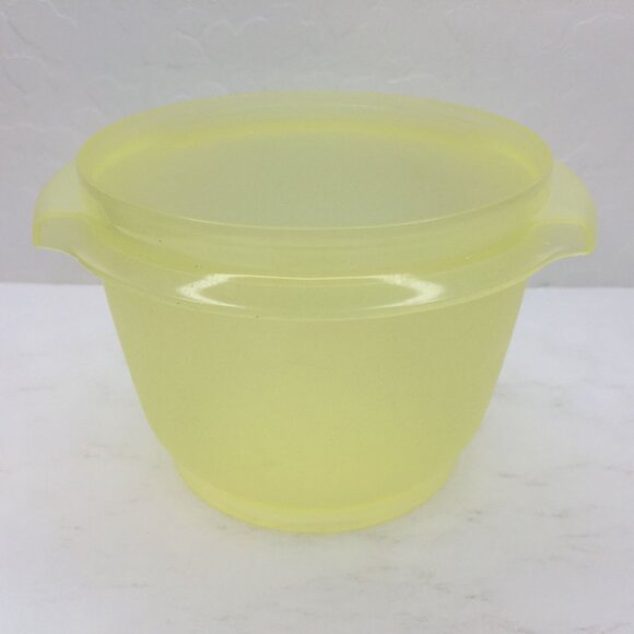 Vintage Tupperware Servalier Yellow Bowl 886 Sheer Lime Green Sunburst Lid 812 - Picture 2 of 14